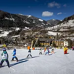 Family & Kaerntnerhof 4*