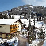Hotell Family & Kaerntnerhof Bad Kleinkirchheim