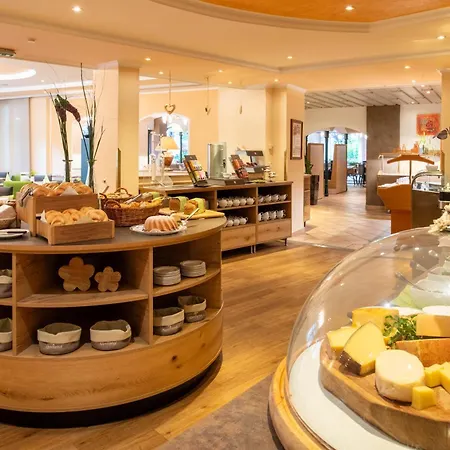 Family & Kaerntnerhof Hotel