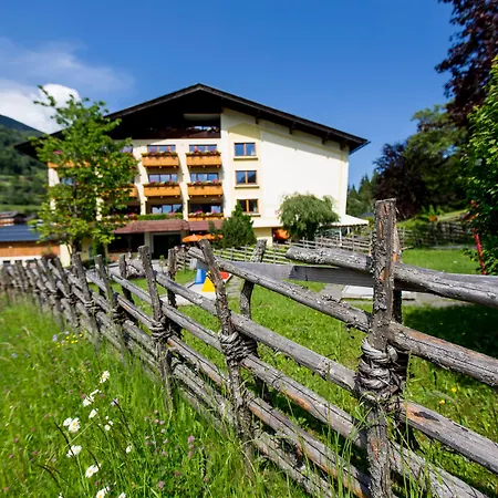 Family & Kaerntnerhof 4*