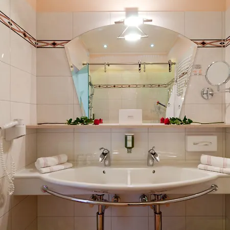 Family & Kaerntnerhof Hotel