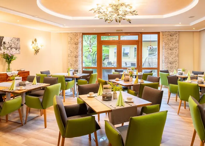 Family & Kaerntnerhof Отель Бад Кляйнкирххайм