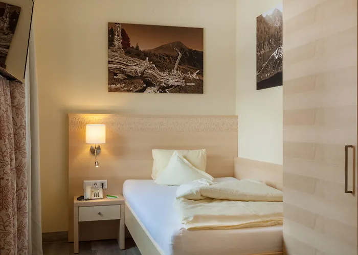 Family & Kaerntnerhof Отель 4*