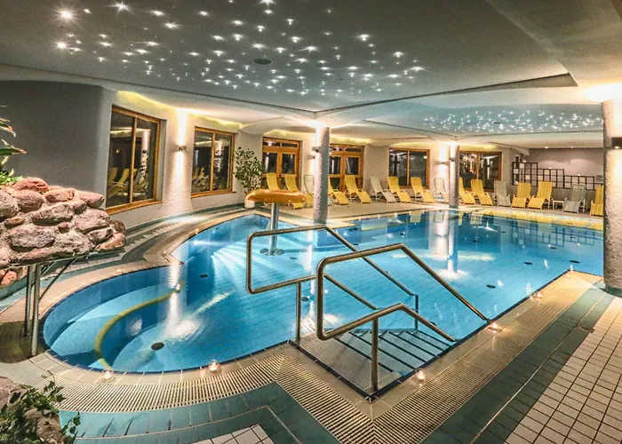 Отель Family & Kaerntnerhof