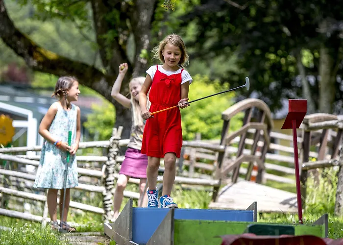 Готель Family & Kaerntnerhof 4*