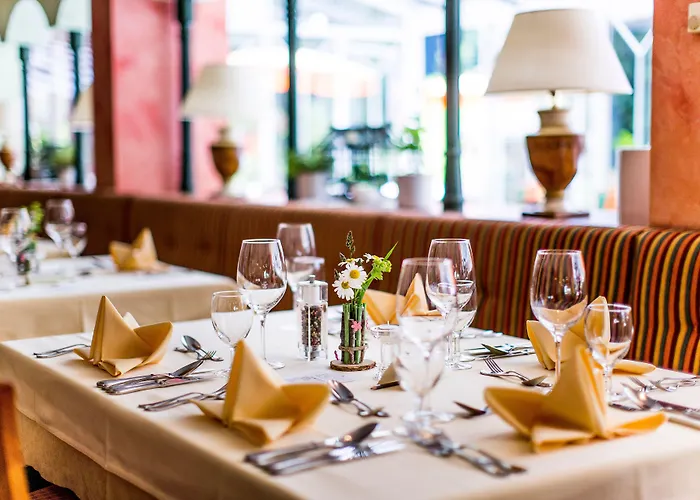 Family & Kaerntnerhof Готель Бад-Кляйнкірхгайм