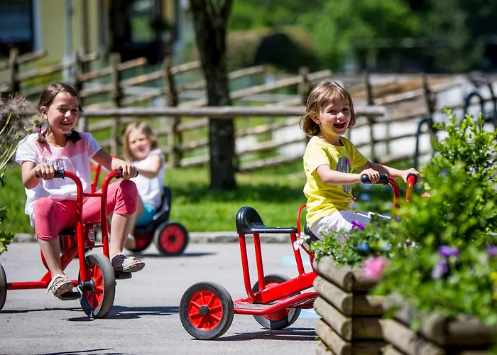 Family & Kaerntnerhof 4*