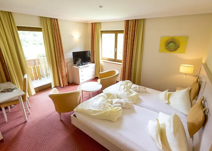 Отель Family & Kaerntnerhof