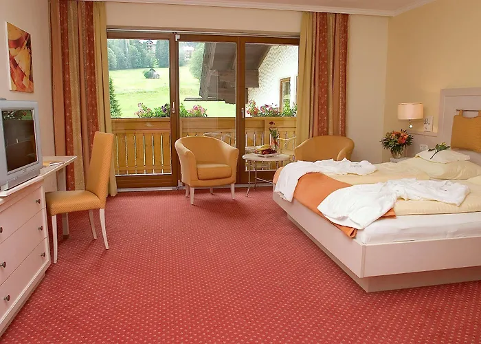 Family & Kaerntnerhof Szálloda 4*